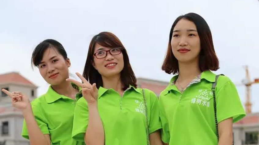 亚洲第一狼人伊人av