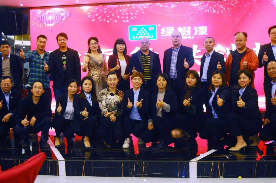 亚洲第一狼人伊人av