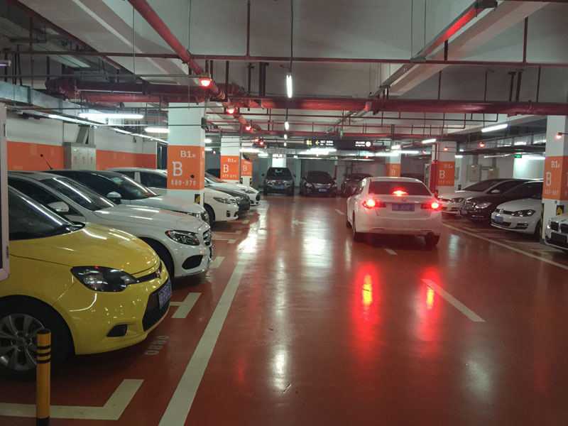 高级停车场使用绿树地坪漆